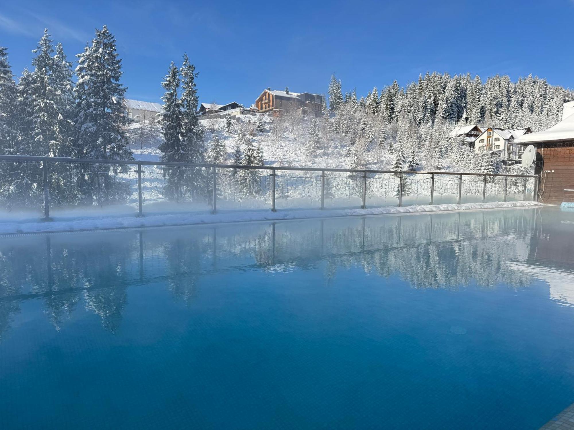 Spa Hotel Gora Буковел Екстериор снимка
